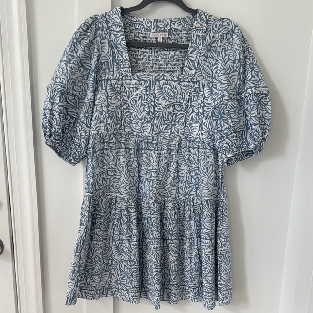 Tuckernuck Anna Cate Blue and White Floral Dress Size XS